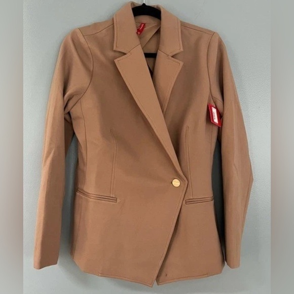 SPANX The Perfect Asymmetrical Tailored Blazer Ponte Toffee Tan Khaki Medium NWT - Picture 3 of 10
